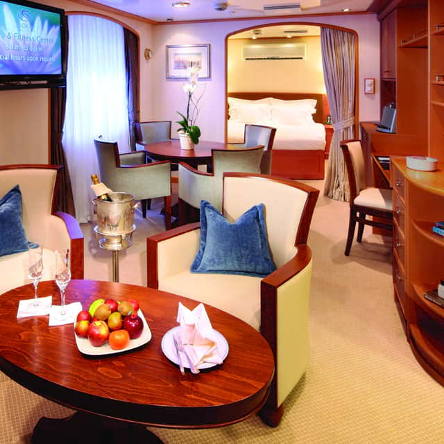 Admiral Suite