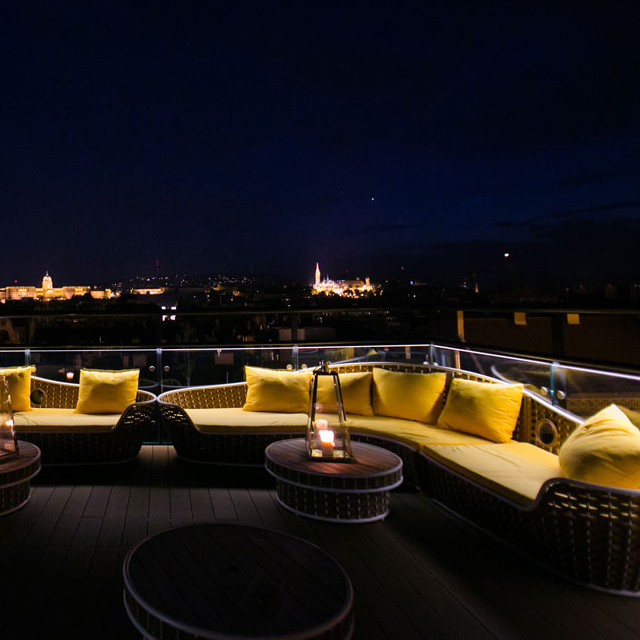 Rooftop Lounge